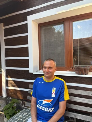 Reálná kamarádka na foot fetish