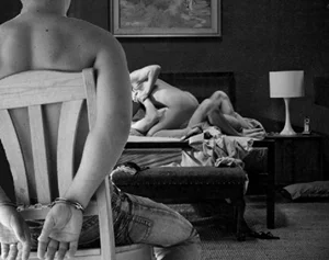 Cuckold - klekni si a dívej se