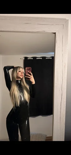 Mistress Nessiana – ovládnu tvou touhu a oddálím výstřik& BDSM