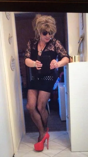 TRANSLADYMADAMEHELL