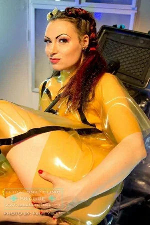FETISH KINKY CLINIC PRAGUE