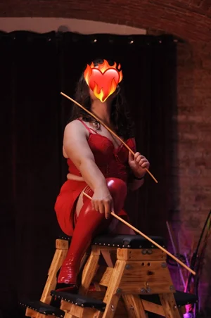Důkladný výprask a vosk