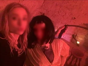 Maria Piras s transkou Lucinkou nabízí BDSM lekce