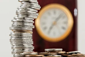 Nedostatek hotovosti? K dispozici jsou rychlá řešení půjček