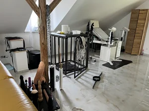 Tři dominy okamžitě nástup ! 