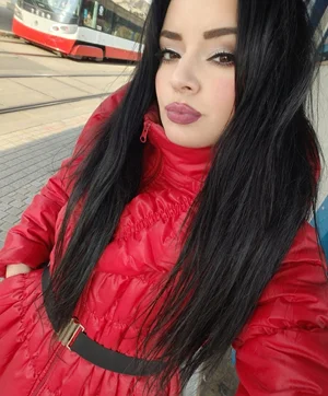 Hledám svého šikovného „otroka domácích prací“ 👩‍🔧⚡🍷