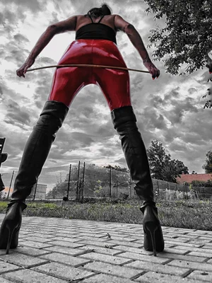 Rezervuj si  čas o víkendu  - chceme zábavu ! 