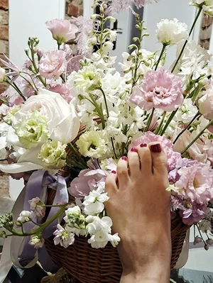 LEKCE CUCÁNÍ PRSTÍKŮ/ Sucking toes session