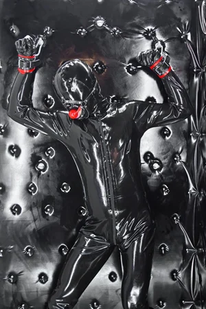 FETISH KINKY CLINIC PRAGUE