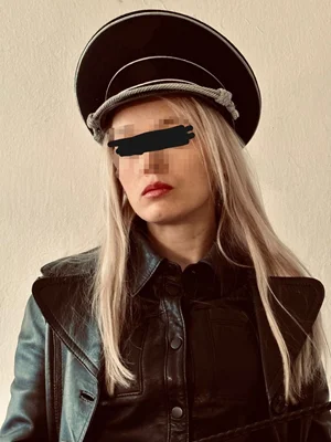 Frau kommandant Sára 