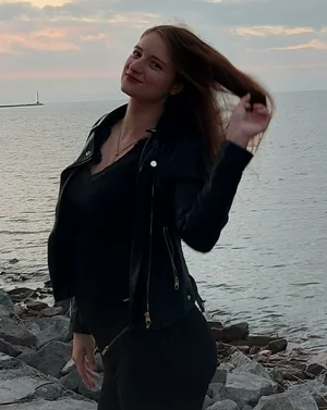 Otroku/čubko, nástup