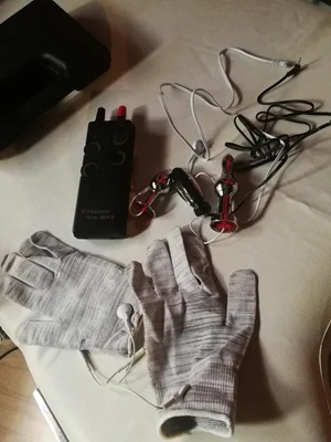 Electro koliky a rukavice