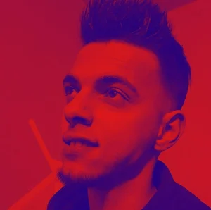  Rom hledá  Svého Otroka / 