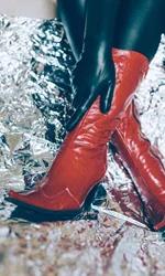 Madam_Zajka_red_boot.jpg