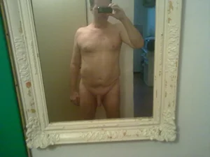 Nahý sluha hledá svoji Paní