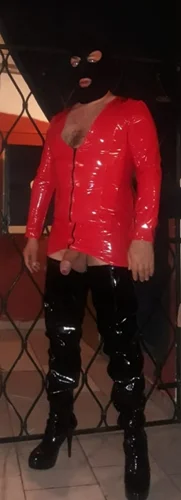 Prestrojim te za devku 