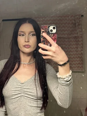 Hledám svého otroka co bude poslouchat 