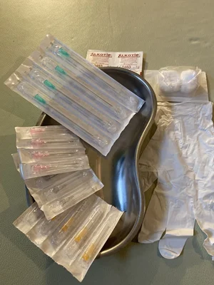 🥼 Needle play 🪡