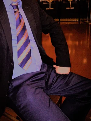 DOMINANT HLEDA OSOBNIHO  PODNIKAVEHO OTROKA-NI