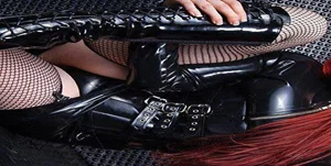 transdomina Sylvie a Madam Pain